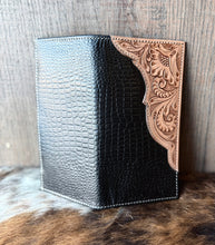 Load image into Gallery viewer, Black Tooled Leather Wallet
