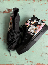 Load image into Gallery viewer, Chicken High Tops
