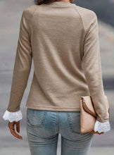 Load image into Gallery viewer, Lace Sleeve Detailed Top
