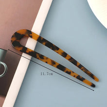 Load image into Gallery viewer, U Shape Hair Stick - Cheetah
